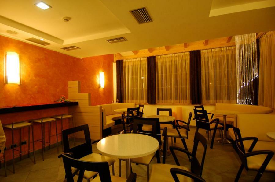 Da Rita Hotel Condino Luaran gambar