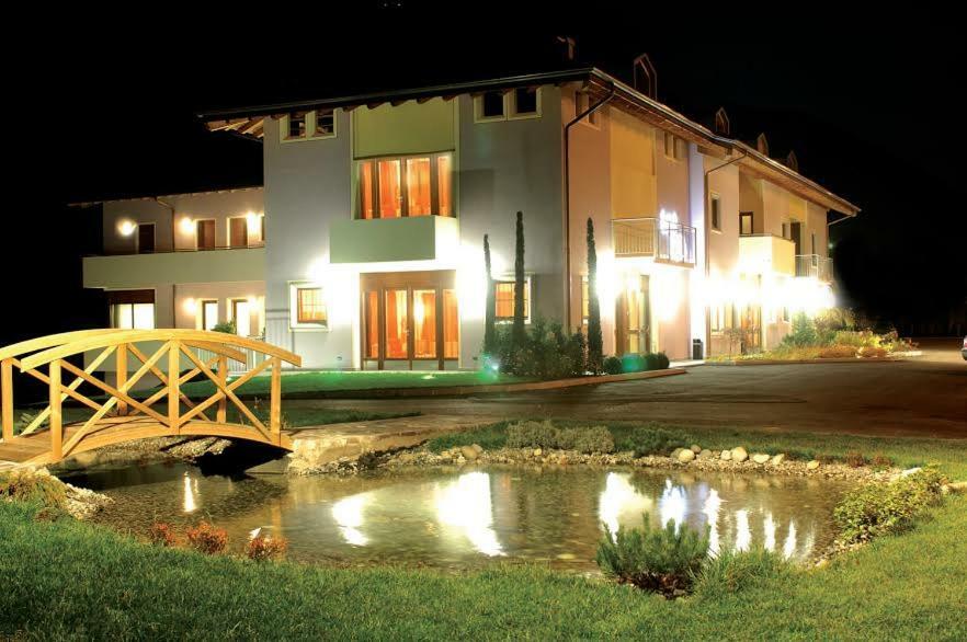 Da Rita Hotel Condino Luaran gambar