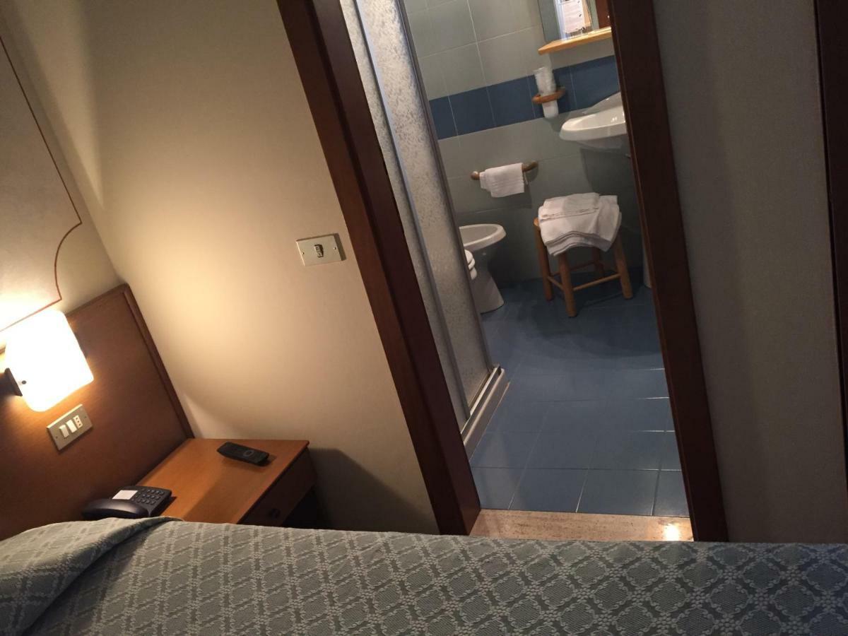 Da Rita Hotel Condino Luaran gambar